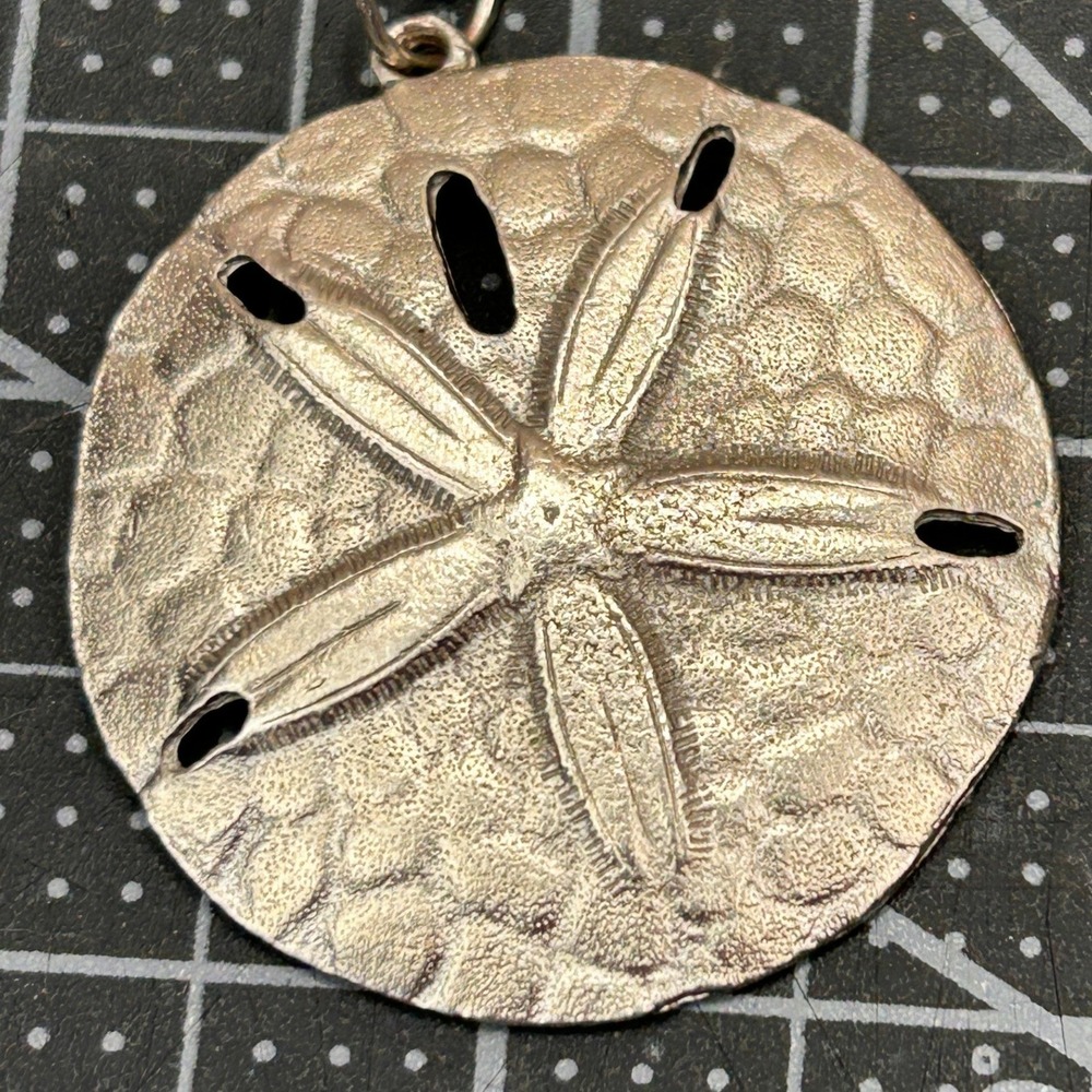 Silver Tone Sand Dollar Pendant‎ Necklace Beach Ocean Jewelry